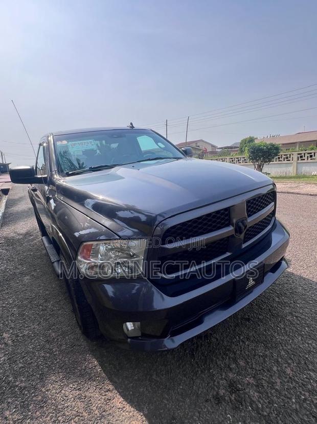 Dodge RAM 1500 5.7 Petrol RWD 2021