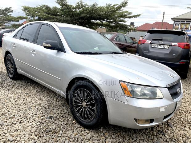 Hyundai Sonata 2009 Silver