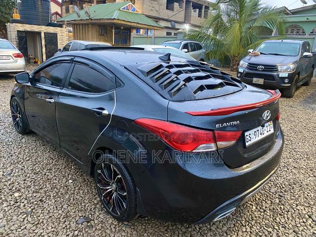 Hyundai Elantra 2012 Black