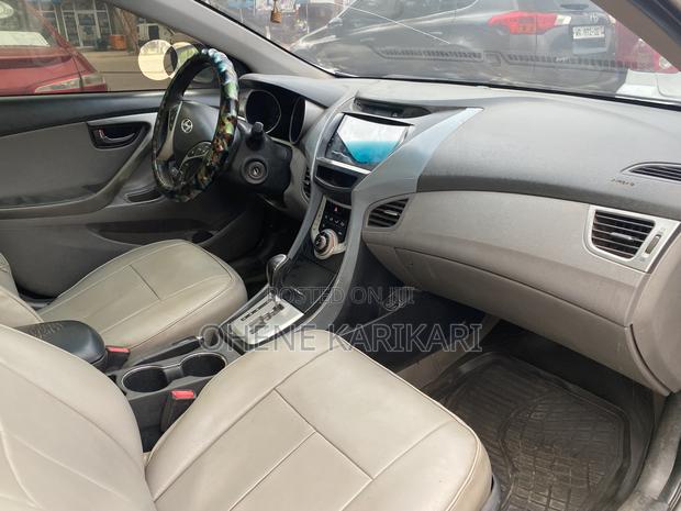 Hyundai Elantra 2012 Black