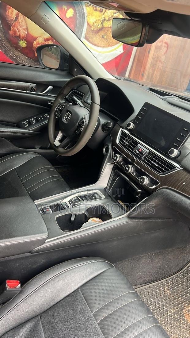 Honda Accord Touring 2.0T 2020 Black