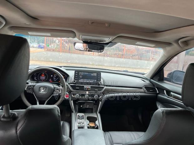 Honda Accord Touring 2.0T 2020 Black