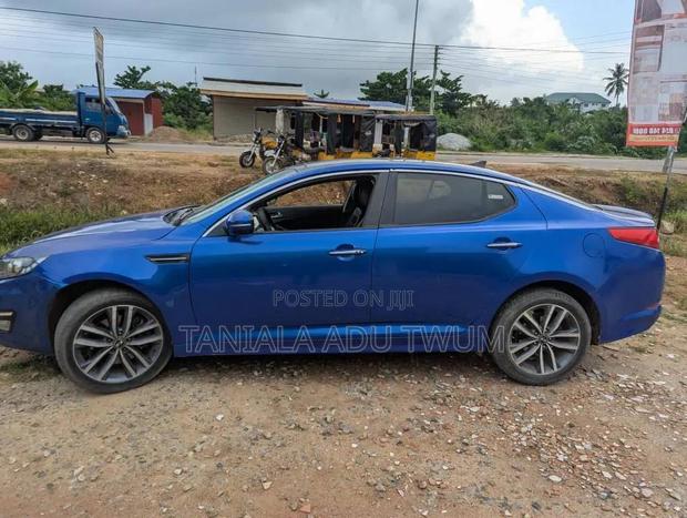 Kia K5 2012 Blue