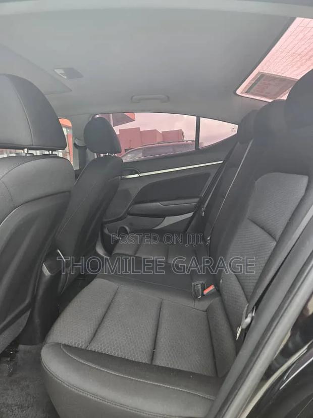 Hyundai Elantra 2019 Black