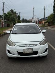 Hyundai Accent SE Sedan 2016 White for sale