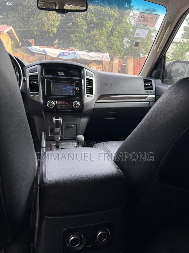 Mitsubishi Pajero V90 3.0 V6 GLS/GLX 2021 Gray