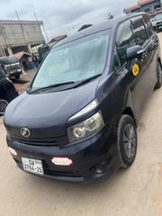 Toyota Voxy X 4WD 8-Seater 2011 Gray for sale