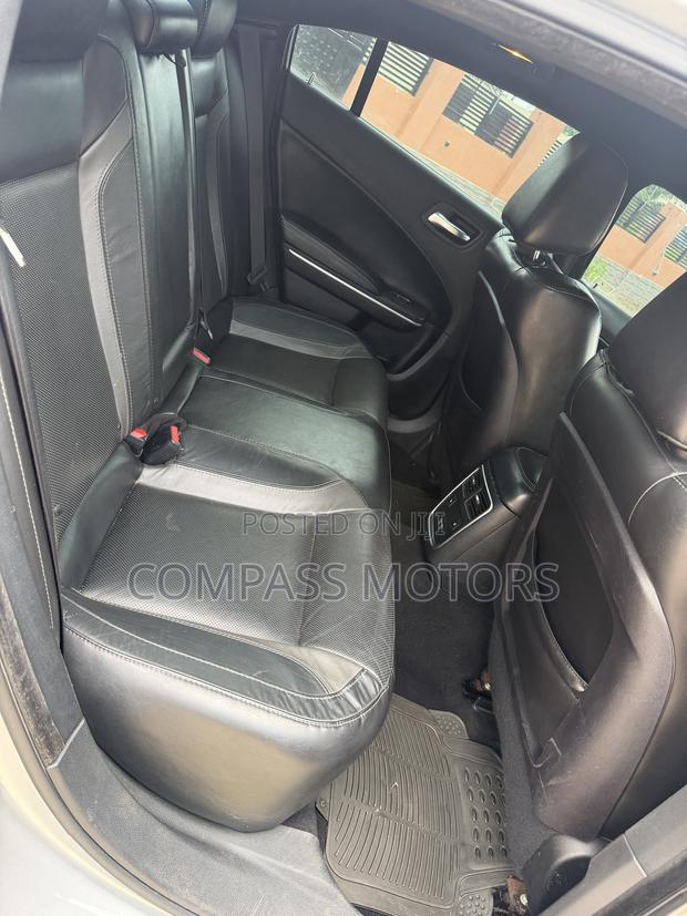 Dodge Charger 2020 Silver