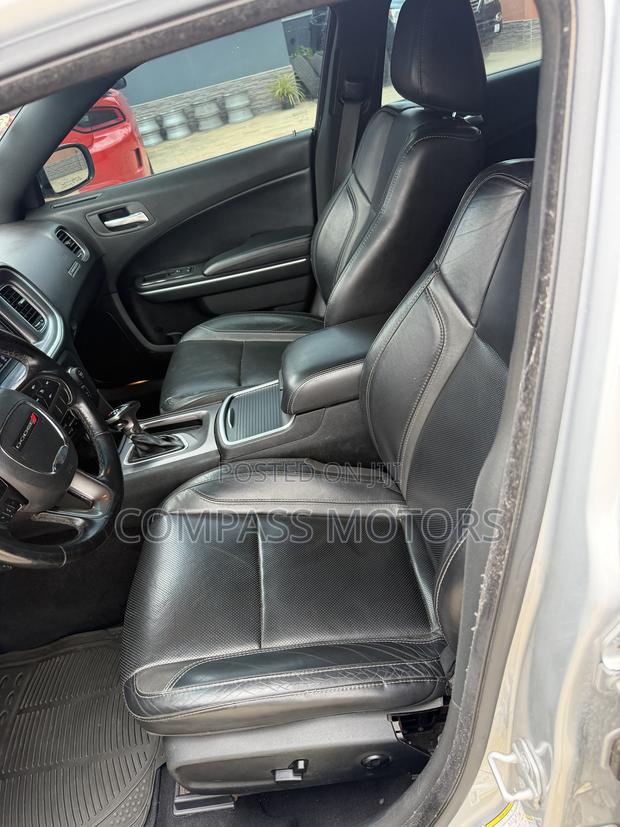 Dodge Charger 2020 Silver