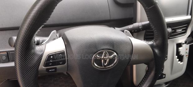Toyota Voxy 2013 Black