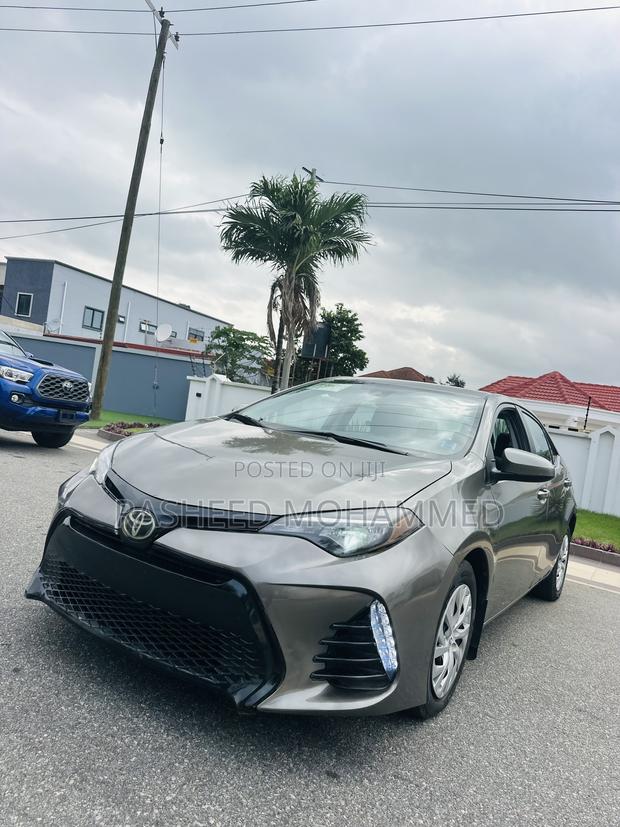 Toyota Corolla LE Eco (1.8L 4cyl 2A) 2019