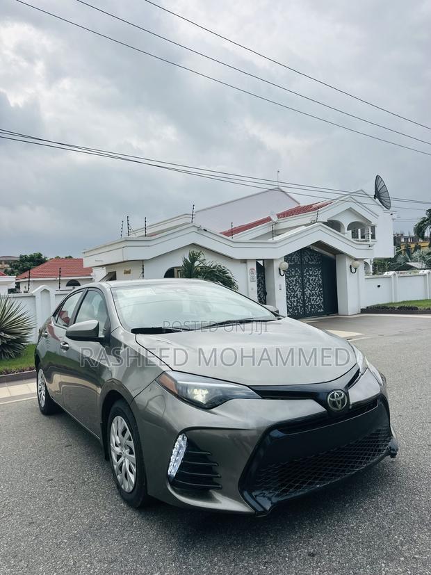 Toyota Corolla LE Eco (1.8L 4cyl 2A) 2019