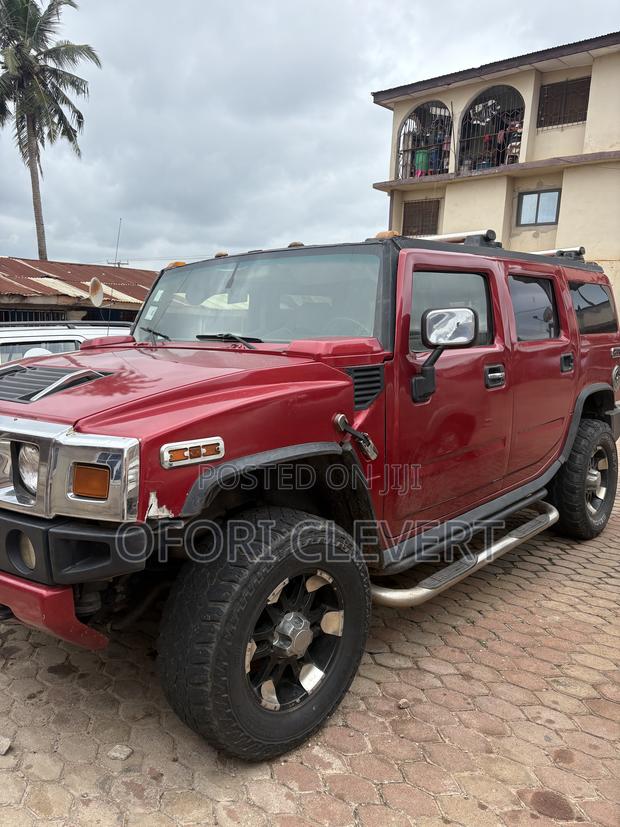 Hummer H2 2009 Red