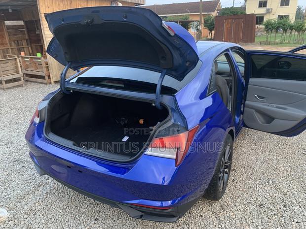 Hyundai Elantra SEL 2022 Blue