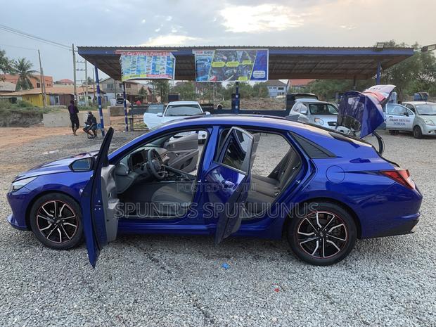 Hyundai Elantra SEL 2022 Blue