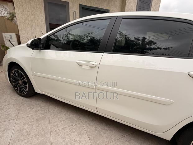 Toyota Corolla 2014 White