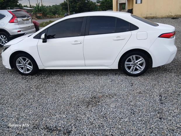 Toyota Corolla 2022 White