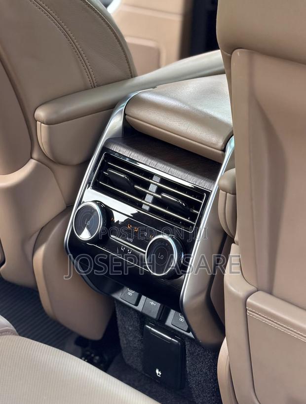 Land Rover Range Rover Vogue 2023 Blue