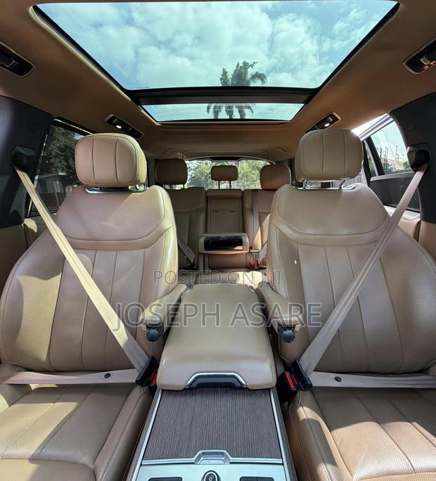 Land Rover Range Rover Vogue 2023 Blue