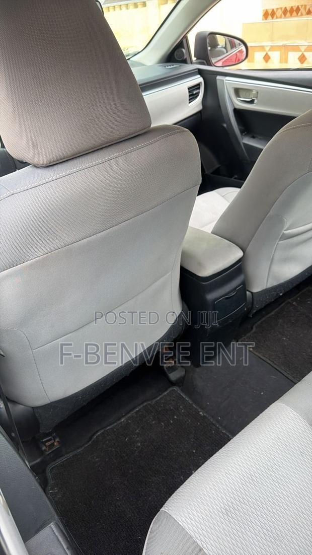 Toyota Corolla LE 4dr Sedan (1.8L 4cyl CVT) 2017 Red