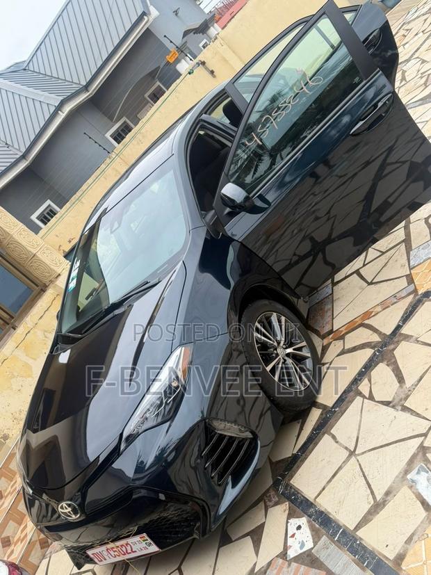 Toyota Corolla LE 4dr Sedan (1.8L 4cyl CVT) 2017 Black