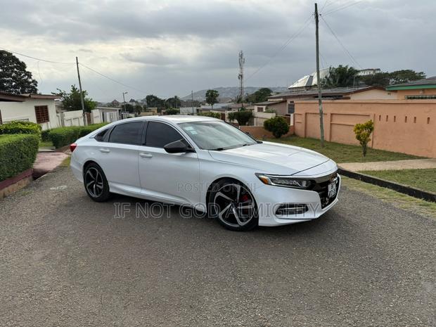 Honda Accord Sport 2018 White