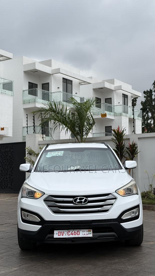 Hyundai Santa Fe 2016 White