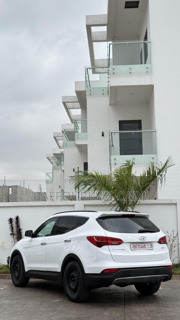 Hyundai Santa Fe 2016 White