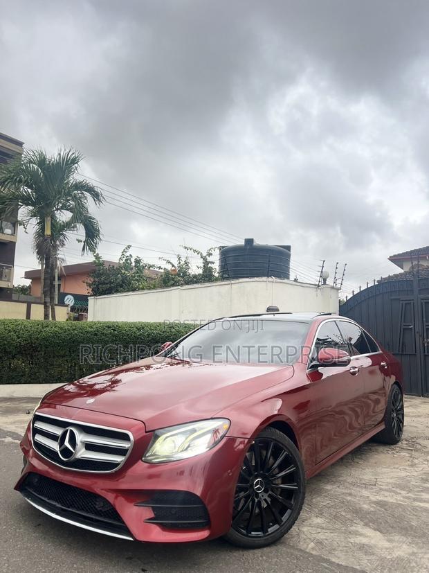 Mercedes-Benz E300 4Matic AWD Sedan (2.0L 4cyl 9A) 2017 Red
