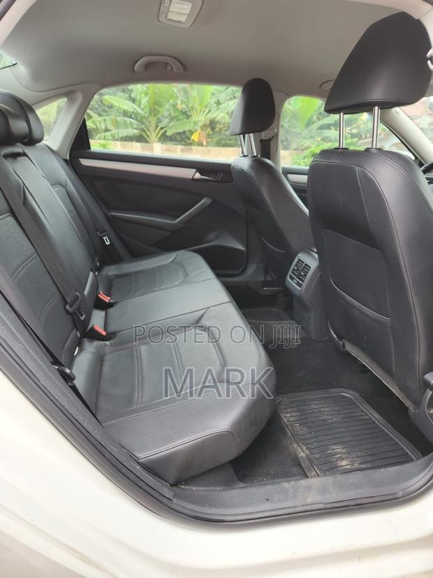 Volkswagen Passat 2013 White