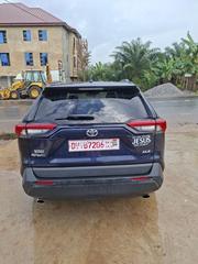 Toyota RAV4 XLE Premium 2021 Blue for sale