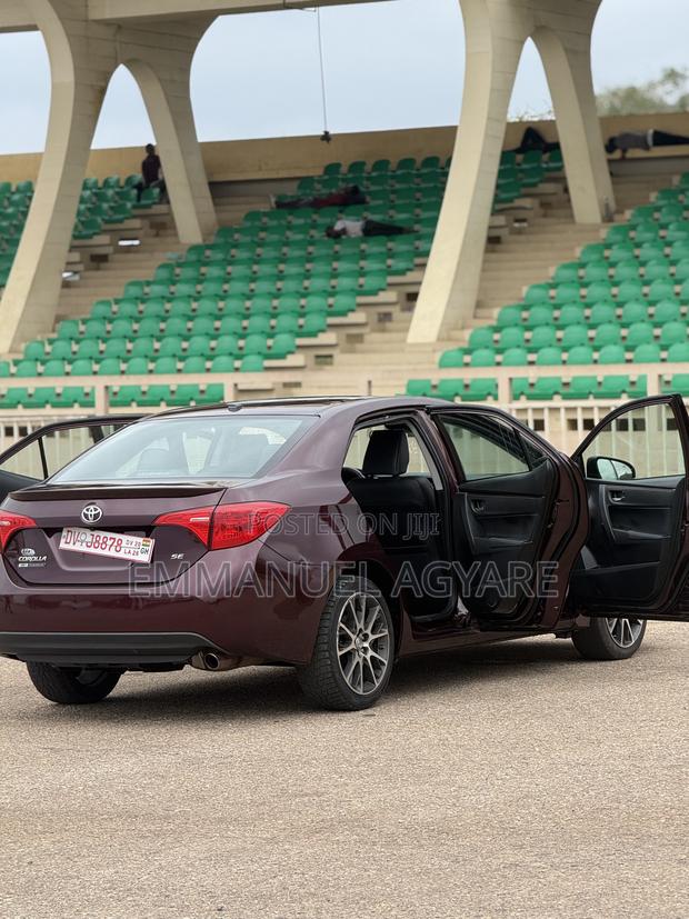 Toyota Corolla SE Special Edition 4dr Sedan (1.8L 4cyl CVT) 2017 Maroon