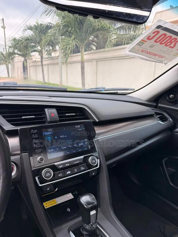 Honda Civic 2019 Blue
