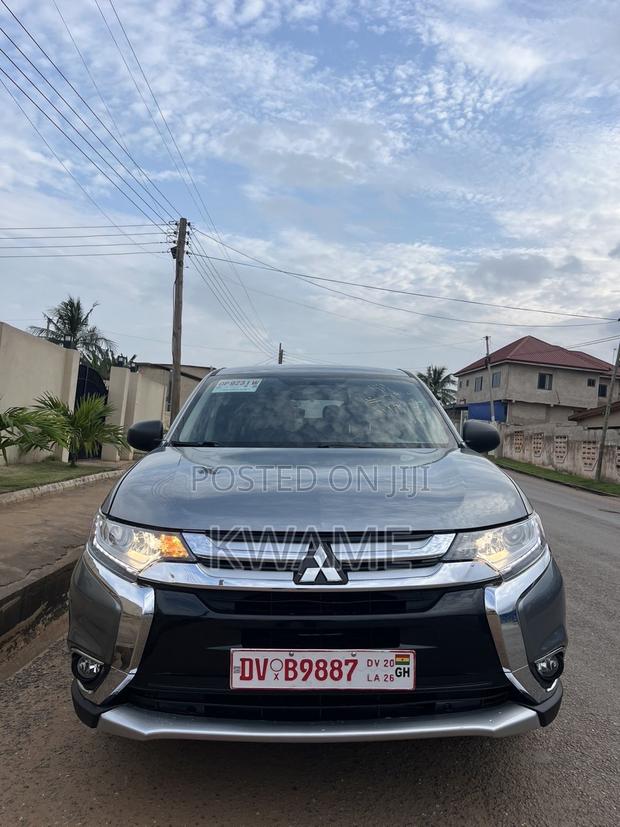 Mitsubishi Outlander ES AWC 2017 Silver