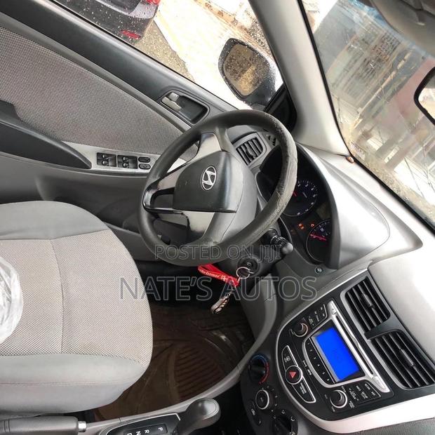 Hyundai Accent GLS 4dr Sedan (1.6L 4cyl 6A) 2014 Silver
