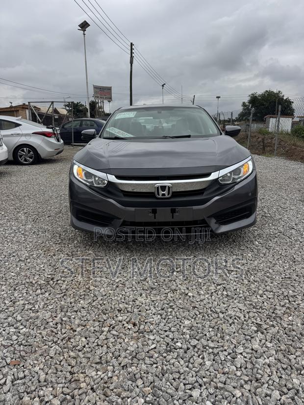 Honda Civic LX 4dr Sedan (2.0L 4cyl) 2016 Gray