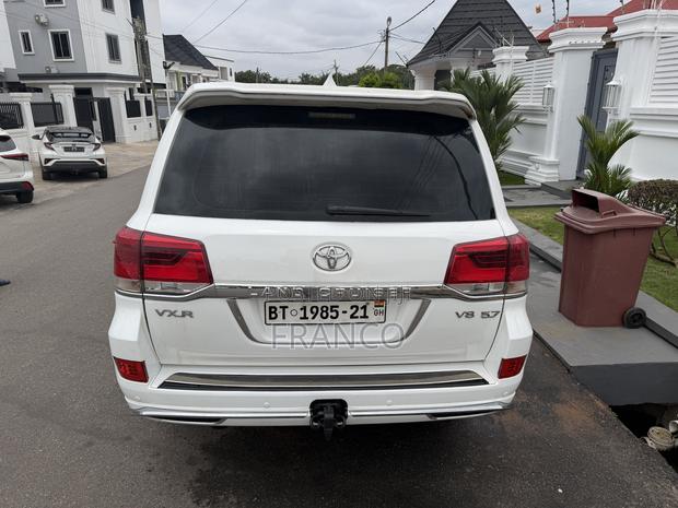 Toyota Land Cruiser 4.5 V8 GXR 2013 White
