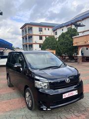 Toyota Voxy V 2WD 8-Seater 2010 Black for sale