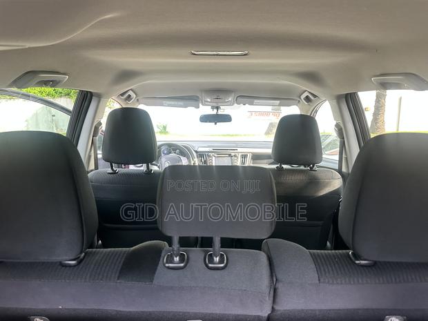 Toyota RAV4 2017 Gray