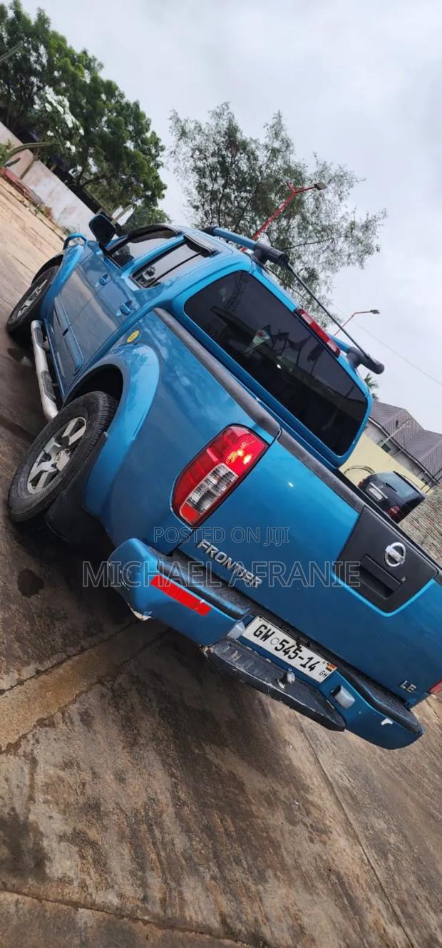 Nissan Frontier 2010 Blue