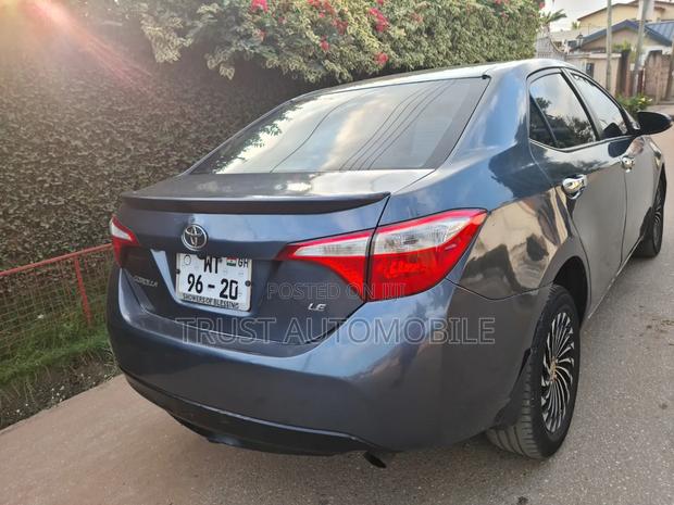 Toyota Corolla 2015 Gray