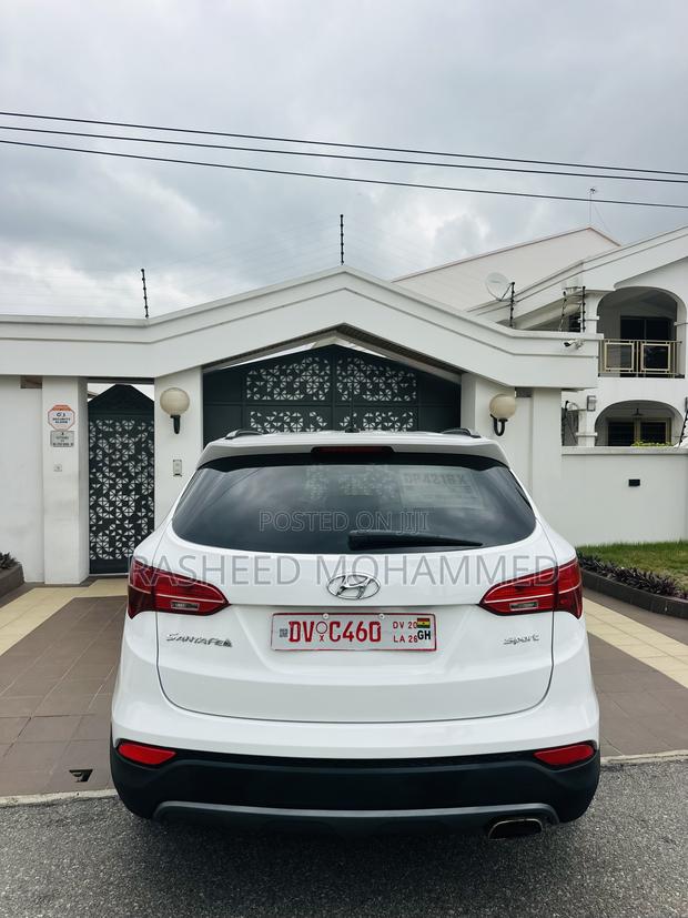 Hyundai Santa Fe 2016 White