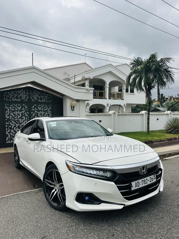 Honda Accord Touring 2.0T 2022 White