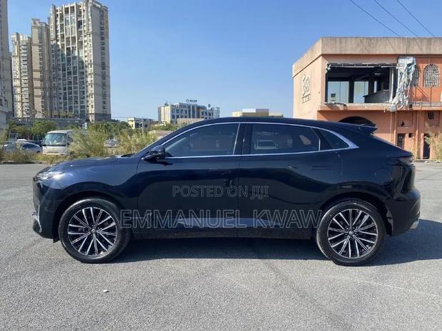Changan UNI-T 1.5 FWD 2023 Black