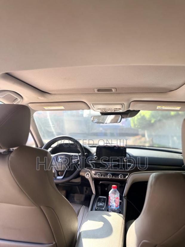 Honda Accord Sport (2.0L 4cyl Turbo 6M) 2019 White