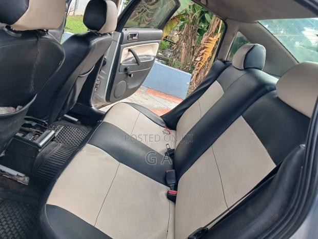 Volkswagen Passat 2000 Silver