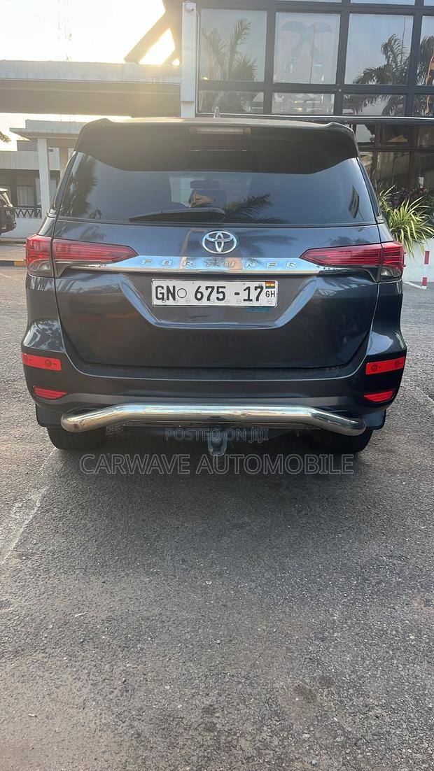 Toyota Fortuner 2.8 D AWD 2017 Gray