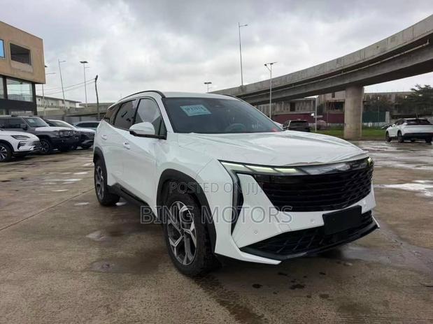 Geely Boyue 2023 White