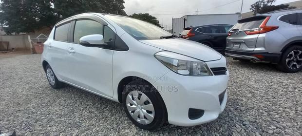 Toyota Vitz 2013 White