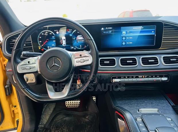 New Mercedes-Benz GLE-Class AMG GLE 53 4MATIC 2022 Yellow